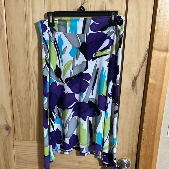 CATO Floral Women's Skirt in Purple and Blue - Picture 1 of 4
